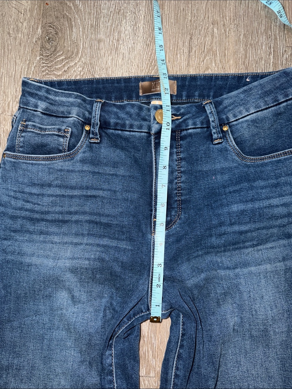 Kut from the Kloth Meg fab ab Wide Leg Jeans in Dark Blue Wash size 6 - Picture 5 of 7